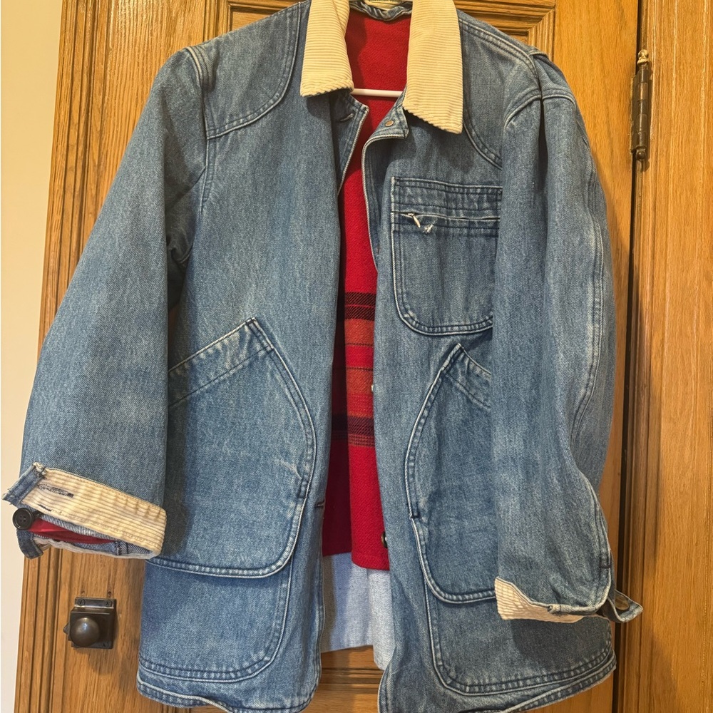 Vintage Levi's Denim Jacket with Corduroy Collar and red lining
